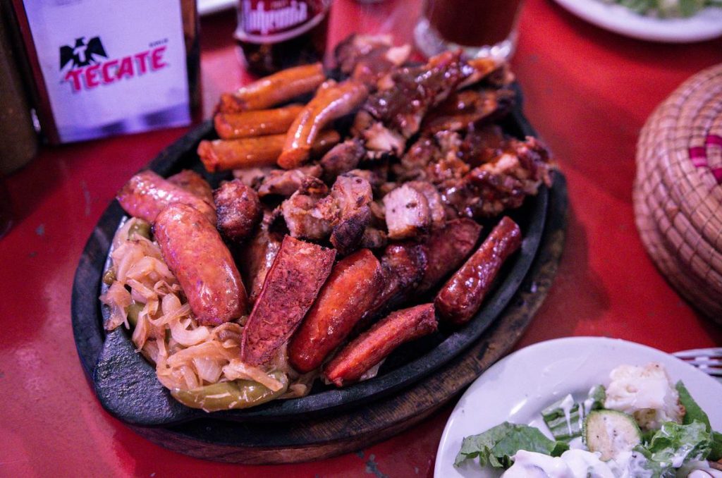 Prueba el nuevo buffet de carnes de la Cantina Masiosare de Coyoacán