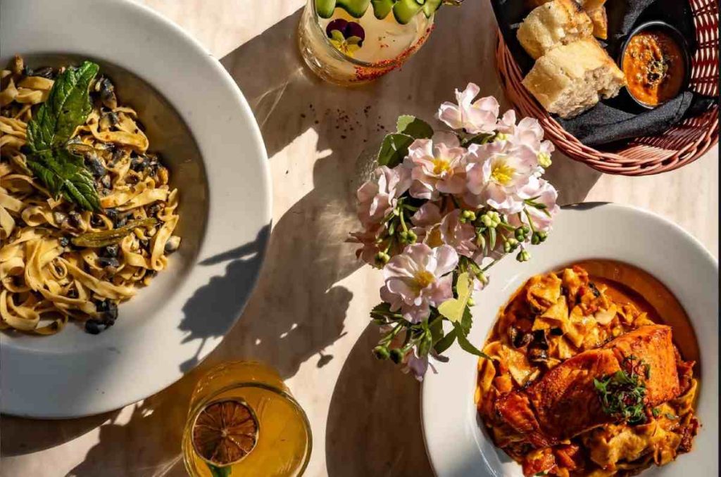 Christmas Jazz Night + Cena Italiana y Vino Tinto: La Noche Más Especial de Diciembre en Aüguri