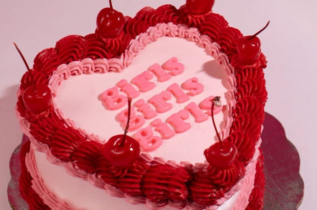 Aprende a hacer pasteles vintage en este curso en la CDMX