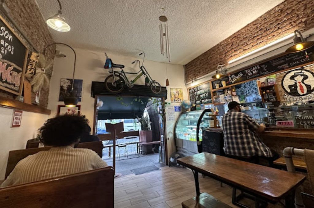 El Refin: café, catas y noches de cumbia en Coyoacán