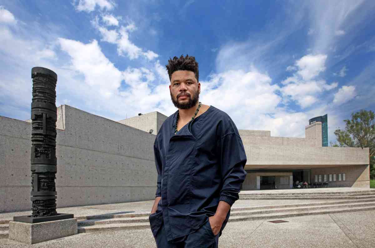 Descubre Espíritus en el Pantano de Oscar Murillo en el Museo Tamayo