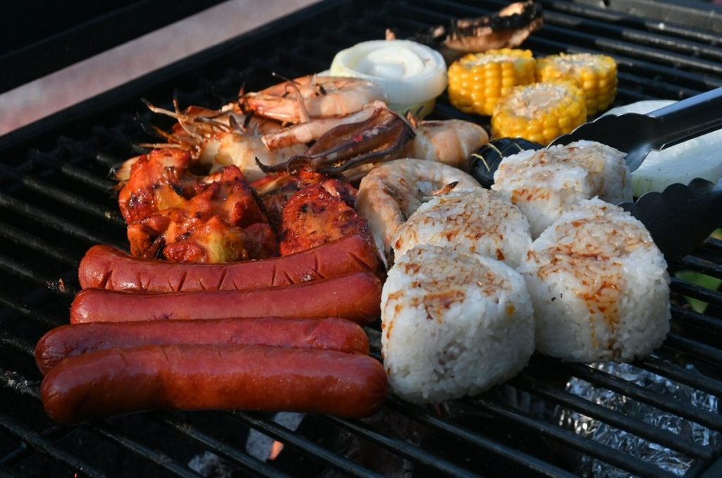 Onigiris, nikumakis y cortes al carbón: Así será la parrillada japonesa en CDMX