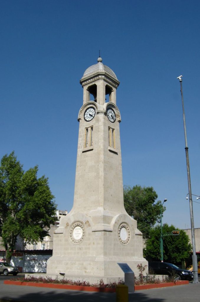 MAPA: Dónde comer cerca de Bucareli en la Juárez